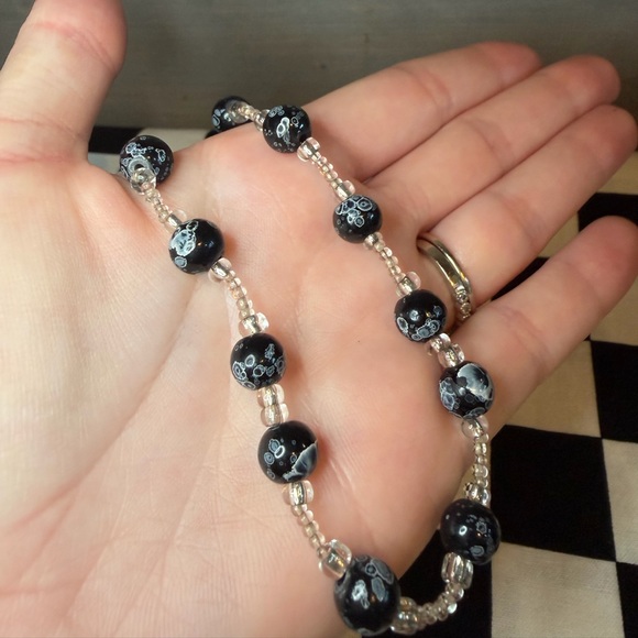Marbled Bead Choker Necklace - Picture 2 of 5
